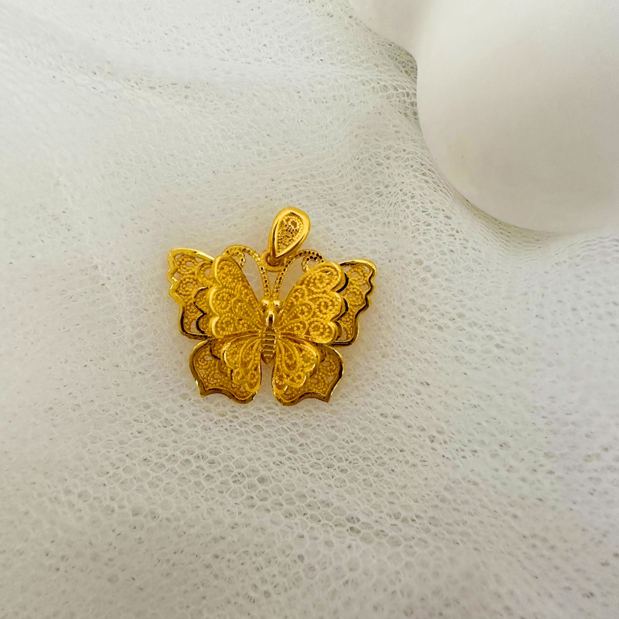 黄金足金999 5G工艺 蝴蝶吊坠 花丝蝴蝶吊坠 黄金按克卖·