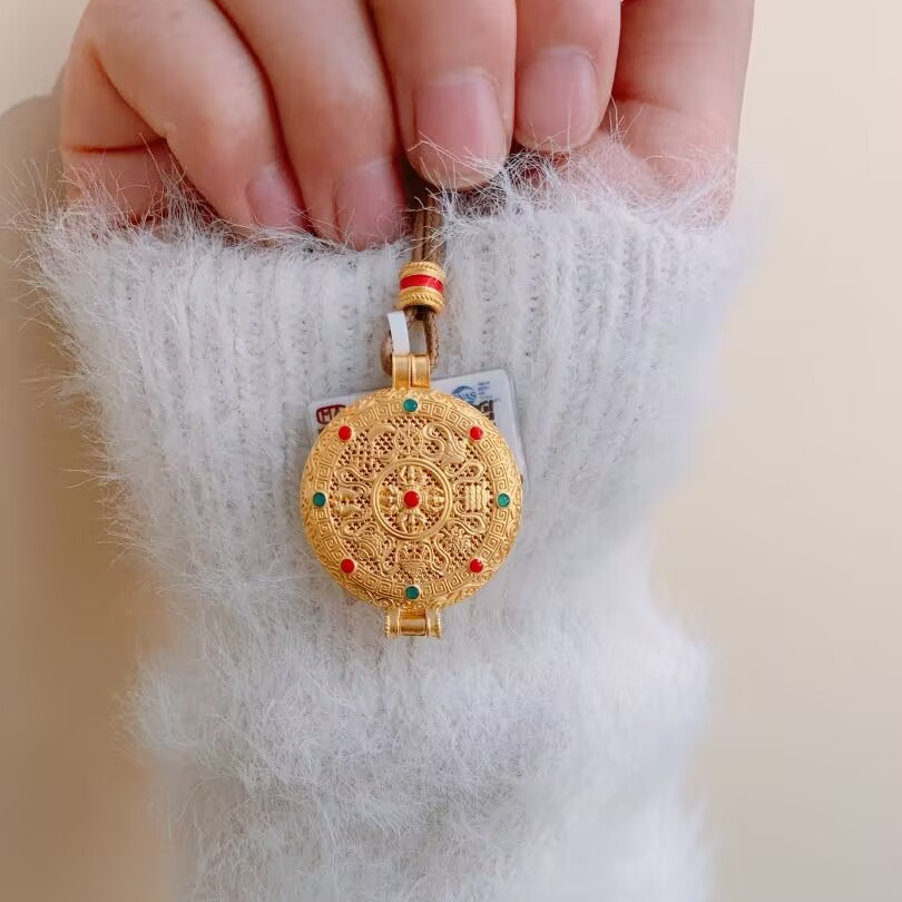 古法足金999 黄金古法珐琅彩八宝罗盘八宝双面可带20.19克