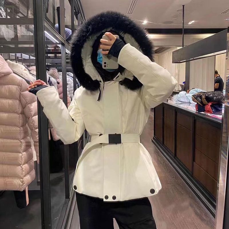 波司澄羽绒棉服女滑雪服冬季高端仿狐狸毛领收腰修身外套潮