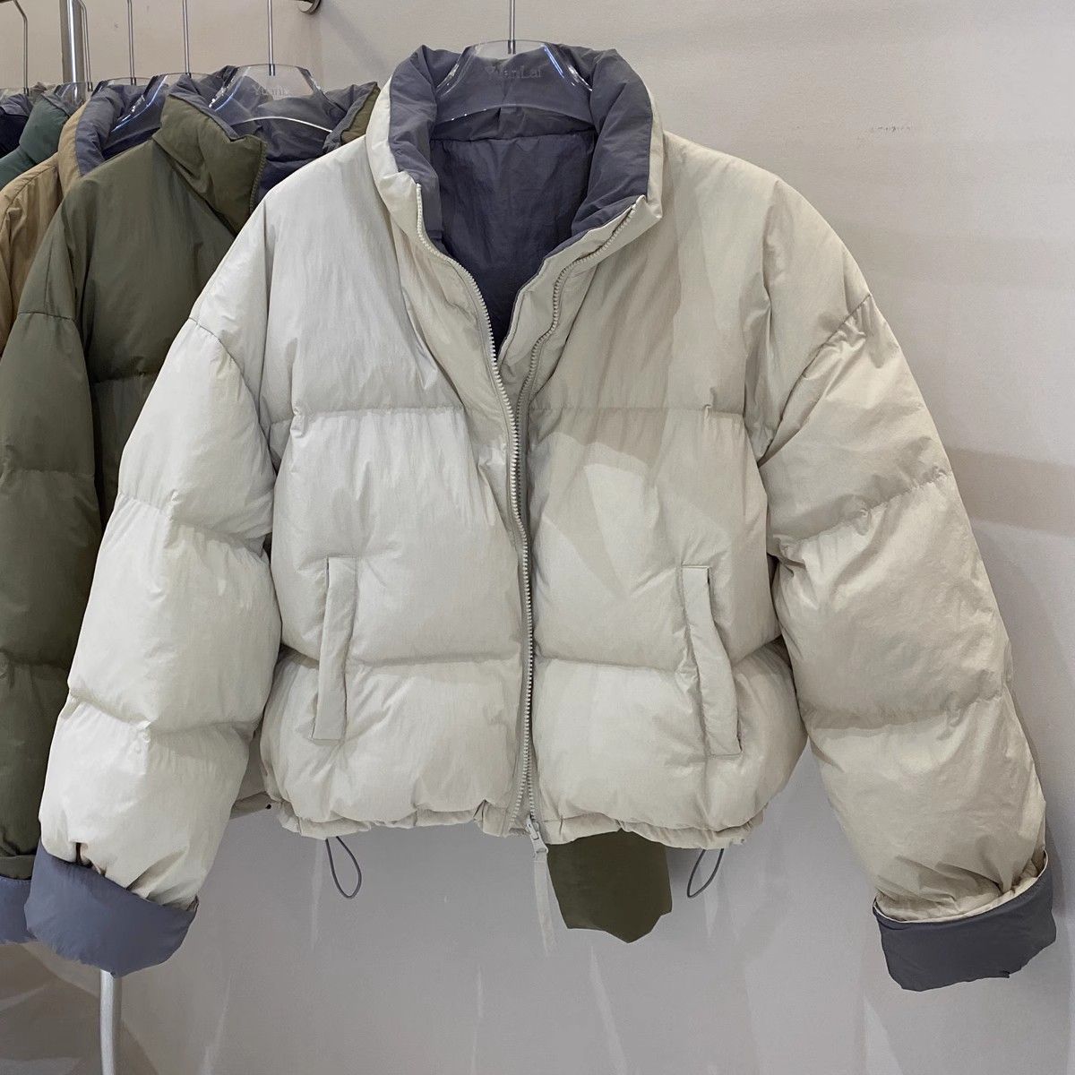 波司澄立领羽绒服女短款新款冬季加厚白鸭绒小个子韩版宽松百搭外