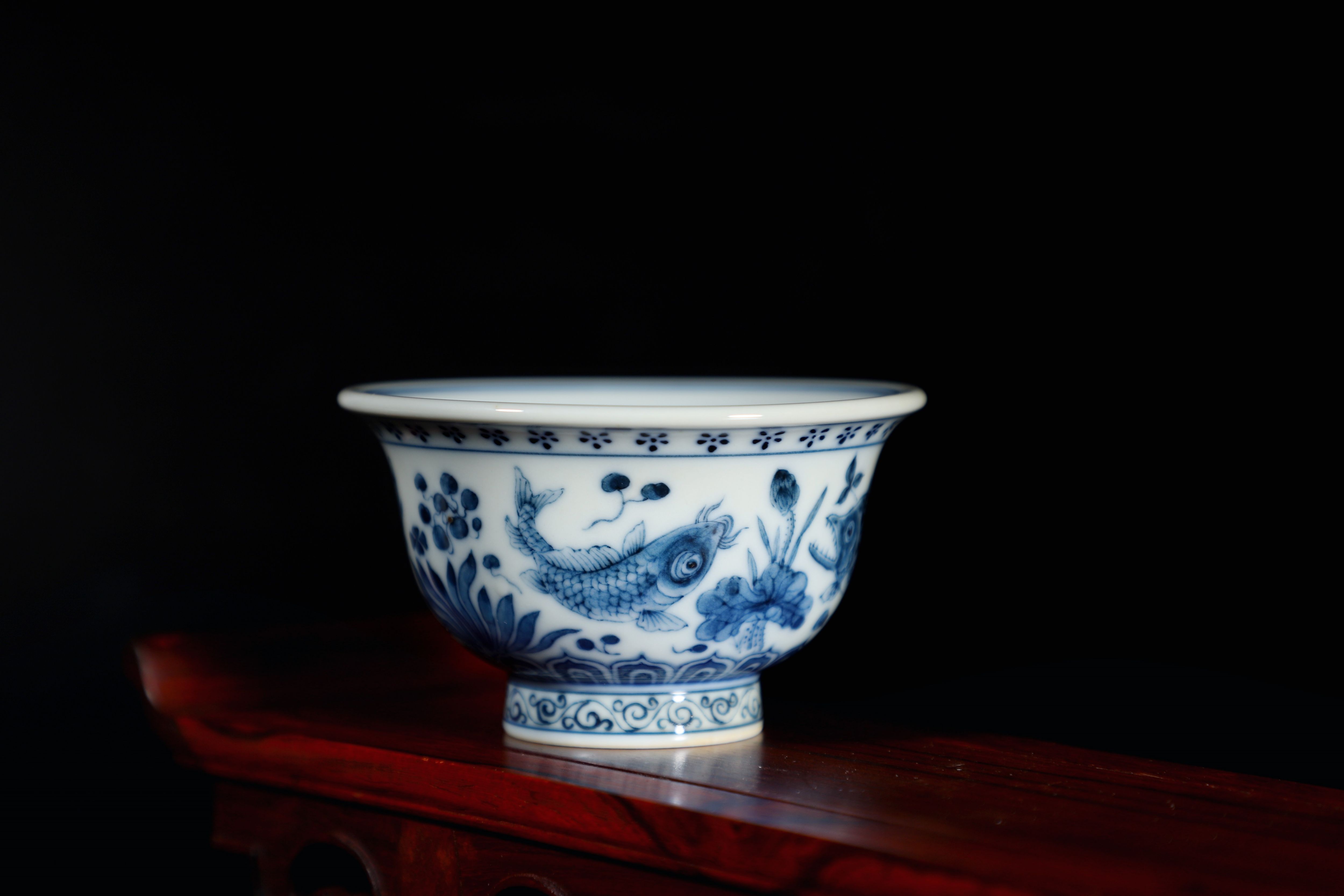 柴窑青花鱼藻压手杯 景德镇陶瓷压窑专属定制手绘纯手工