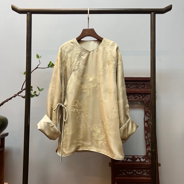 【龙翔亭阁】重工刺绣桑蚕丝上衣X70033