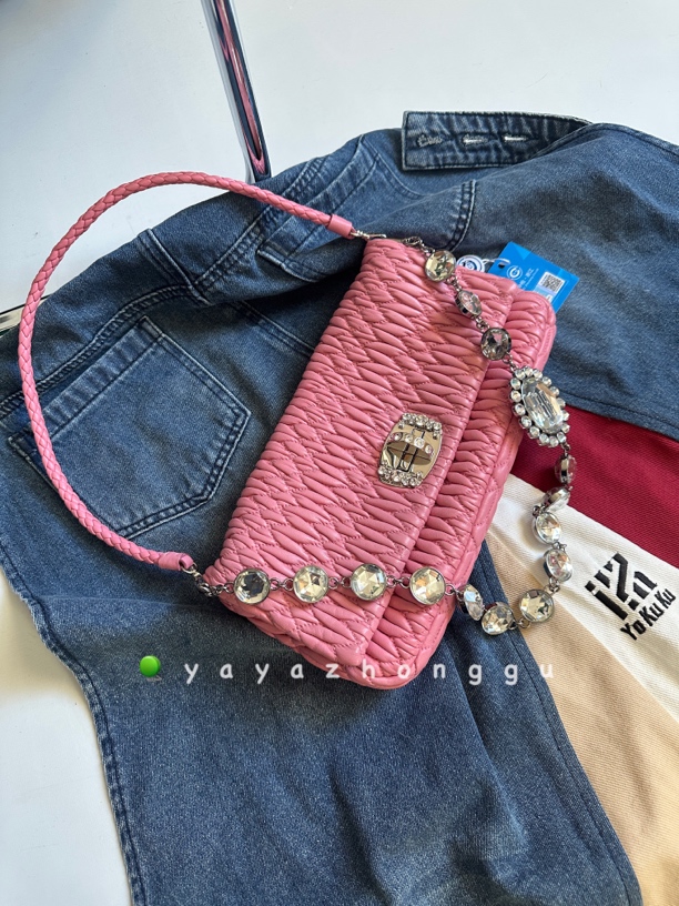 95新  miumiu 缪缪/樱花粉色褶皱小号宝石包