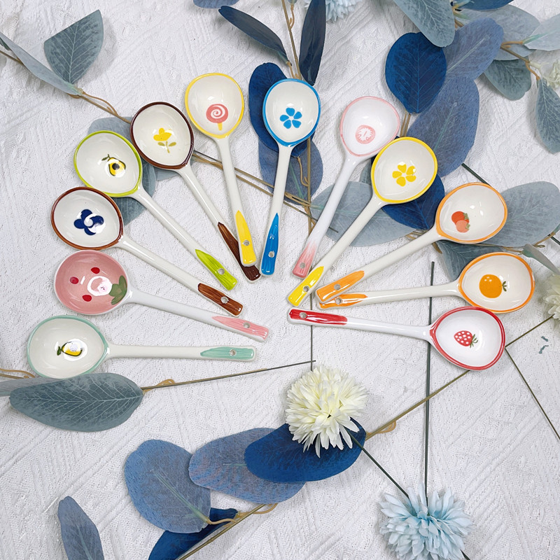 【拍1发6】网红可爱陶瓷勺子吃饭陶瓷汤勺吃饭釉下彩【图案颜色随机】