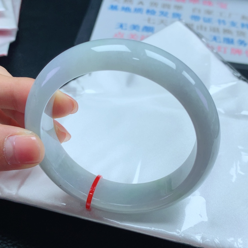 【闪购商品】翡翠手镯未镶嵌云**