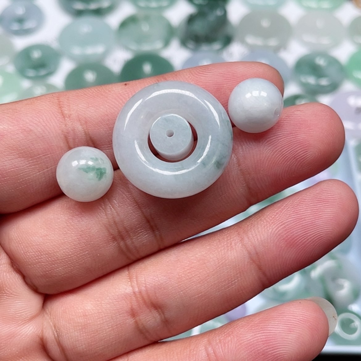 【闪购商品】翡翠颈饰未镶嵌?****?