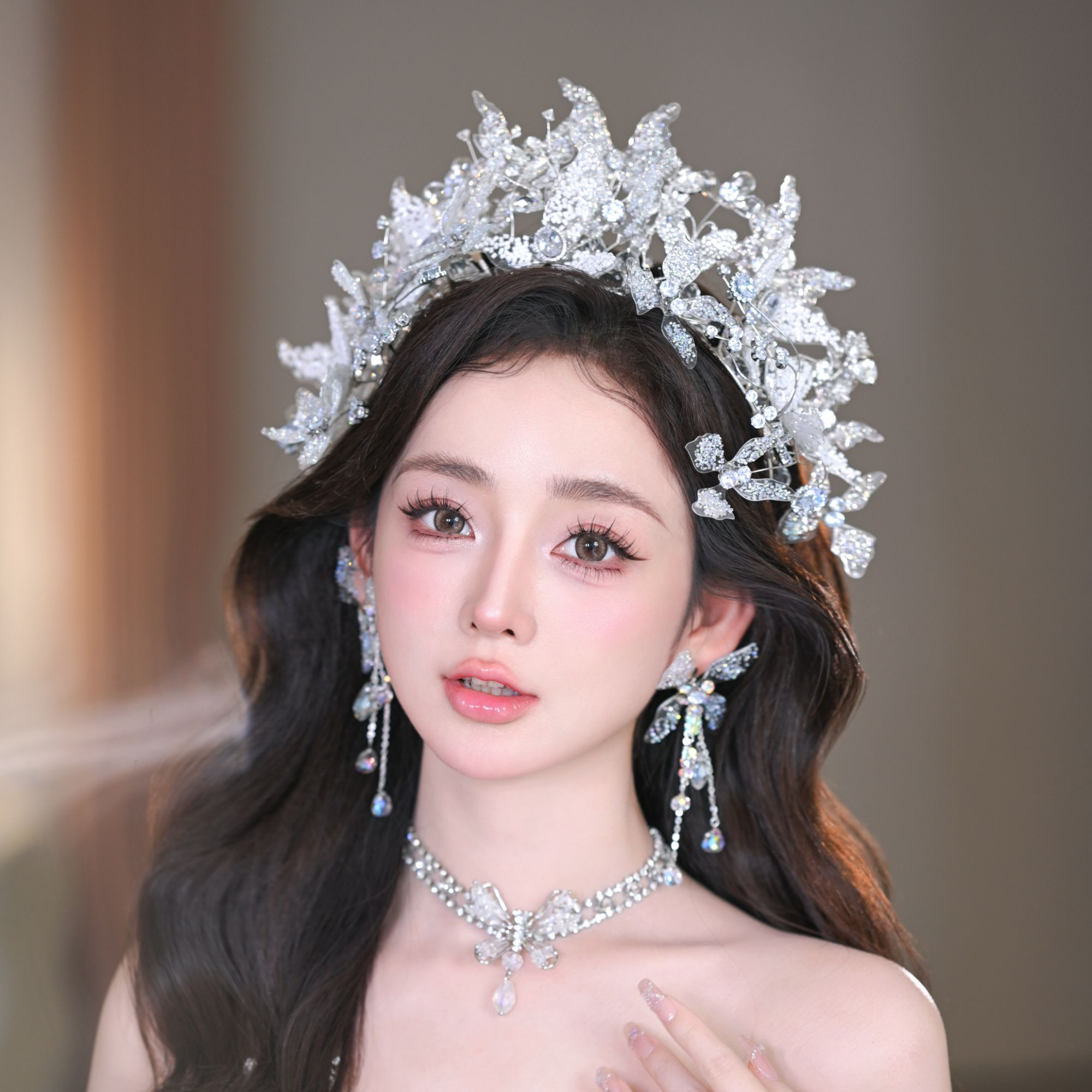 合金仿水晶婚庆饰品 30177新娘皇冠手工重工华丽水晶花朵蝴蝶头饰