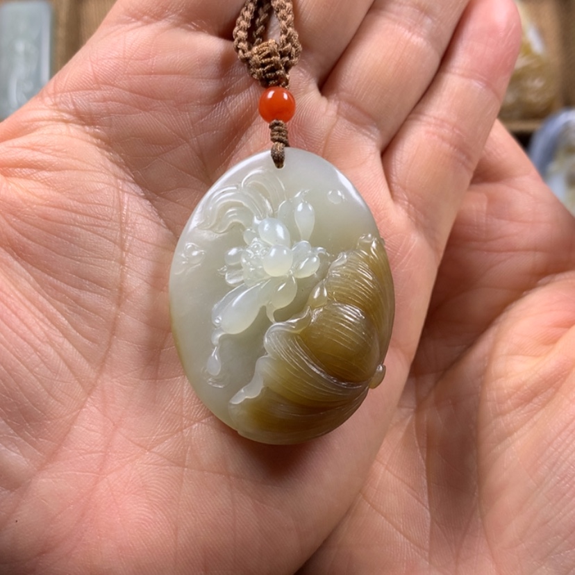 【闪购商品】和田玉（糖玉）颈饰未镶嵌南*