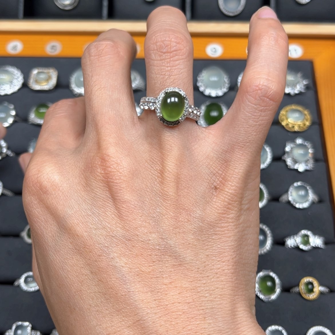 【闪购商品】岫玉戒指银S925镶嵌q*