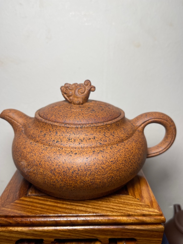宜兴紫砂壶半手工，300cc左右