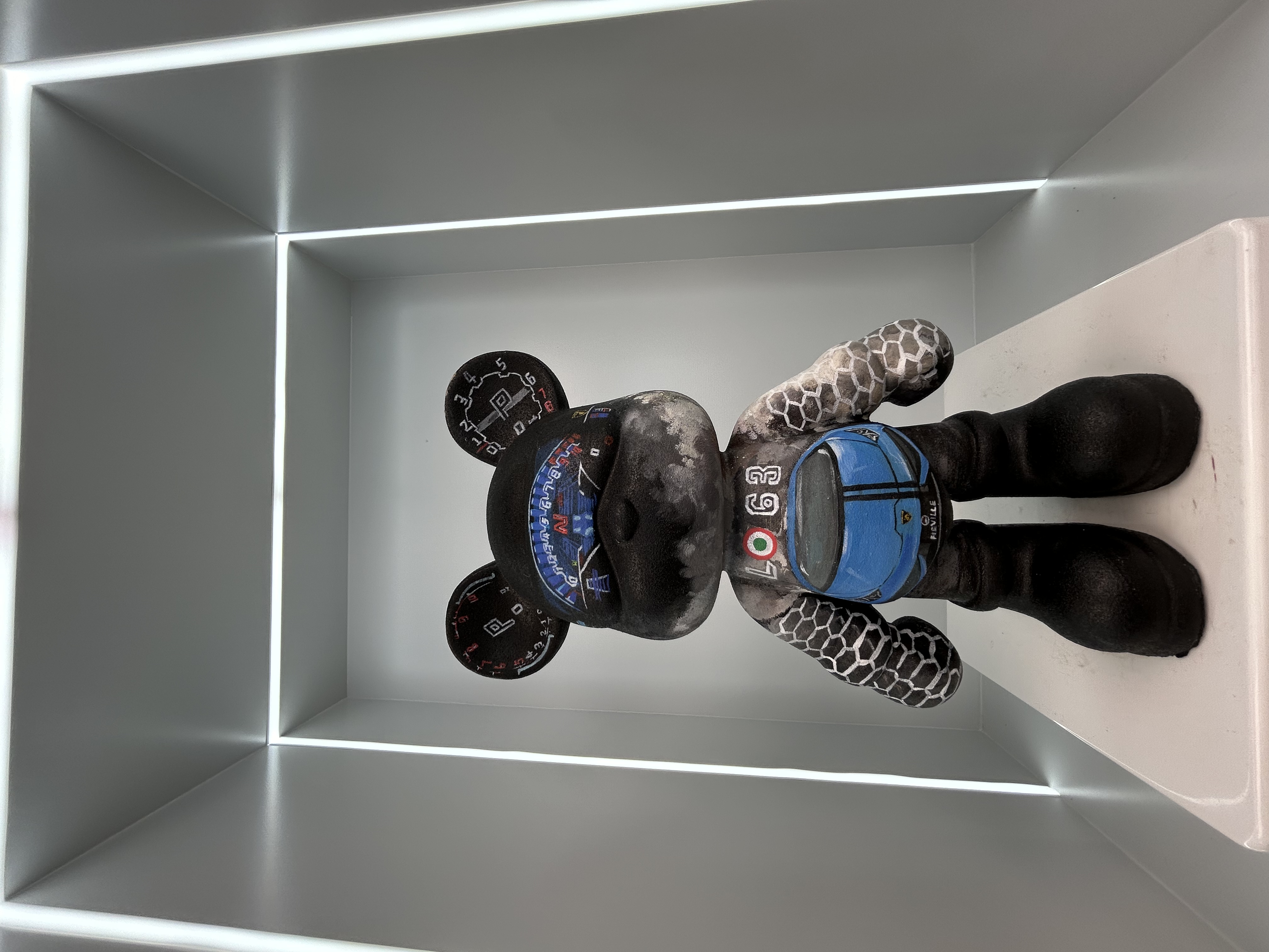 熊子路　兰博基妮　32厘米居家摆件城创意潮玩精致摆件精品家居创意