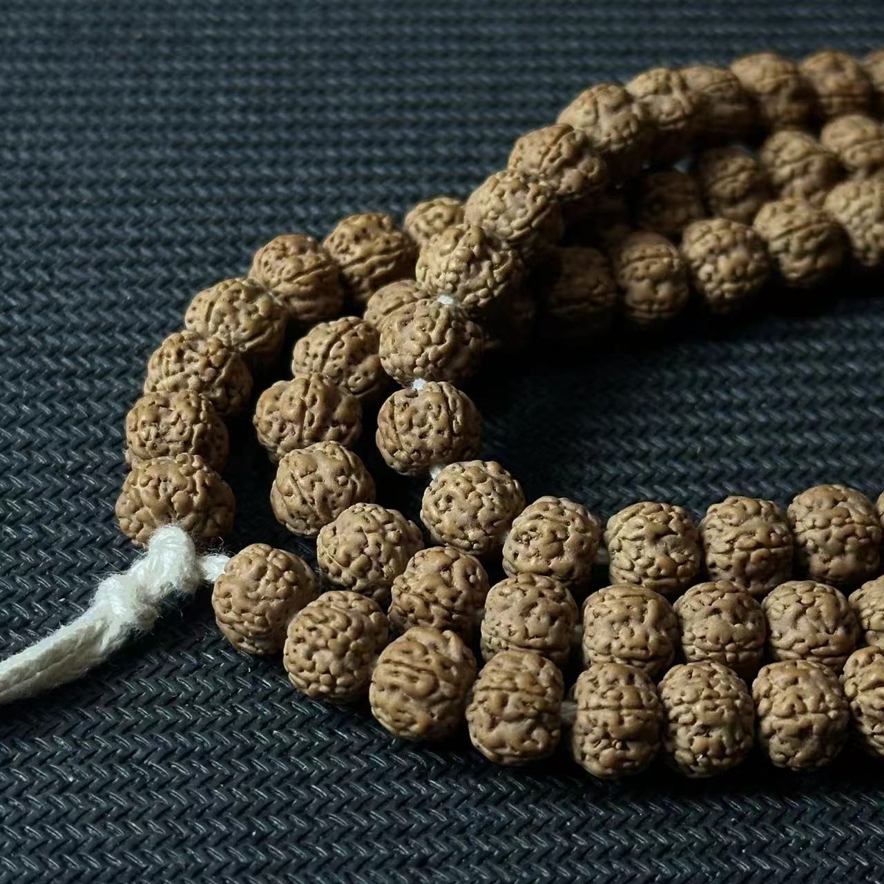 《大嫂》老树籽梅花108金刚菩提9左右