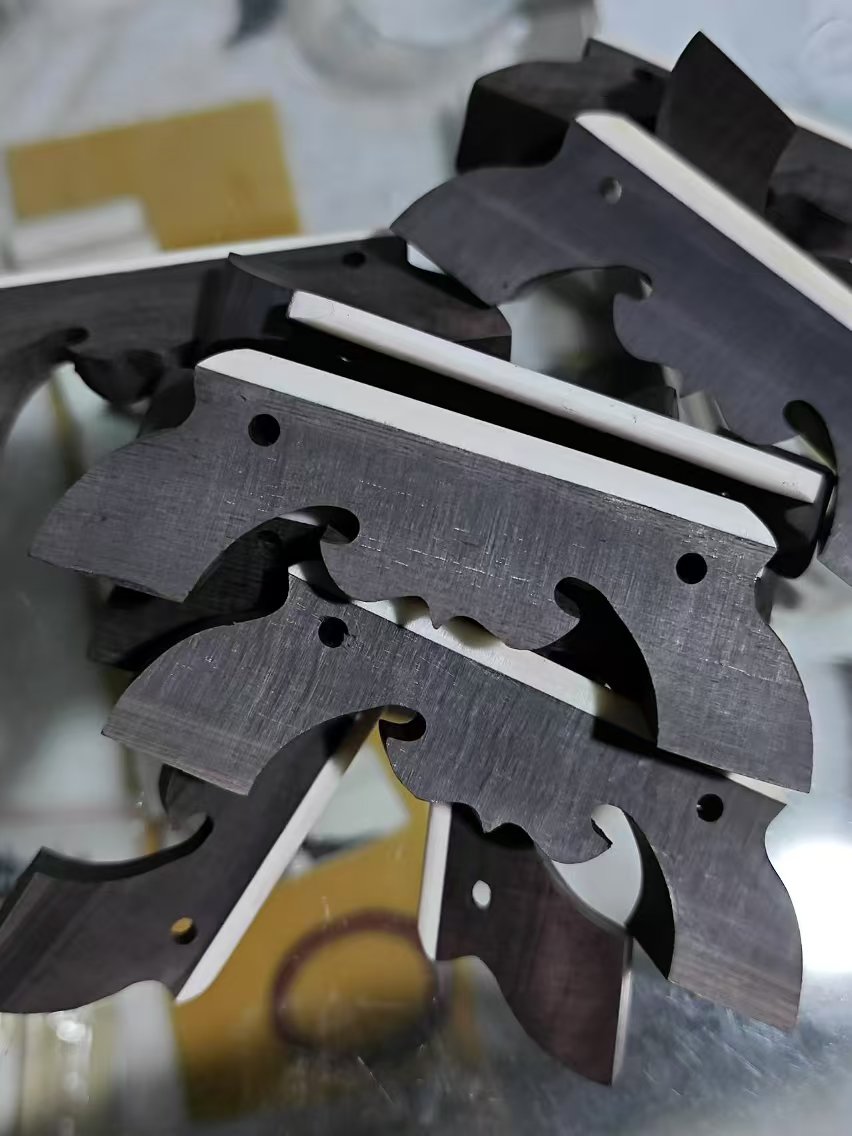 黑檀木中阮琴码，镶骨条