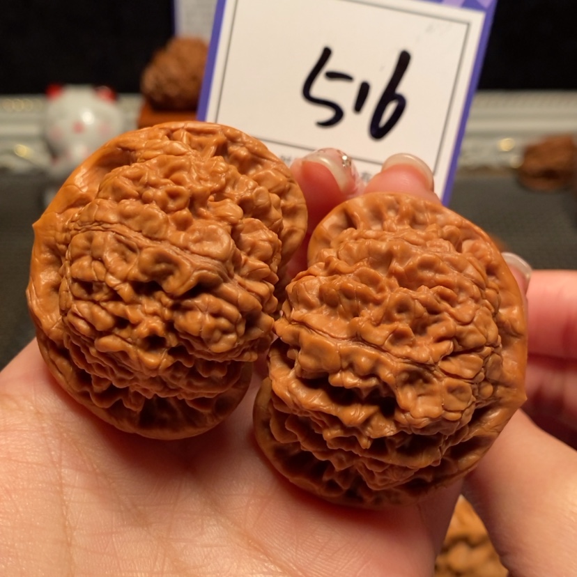 【闪购商品】文玩核桃吊坠49官帽 516