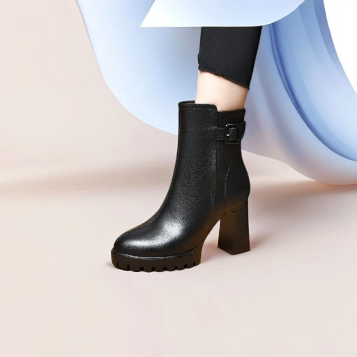 2024年秋冬新款百搭高跟短靴女小个子增高加绒靴子女粗跟高跟棉靴