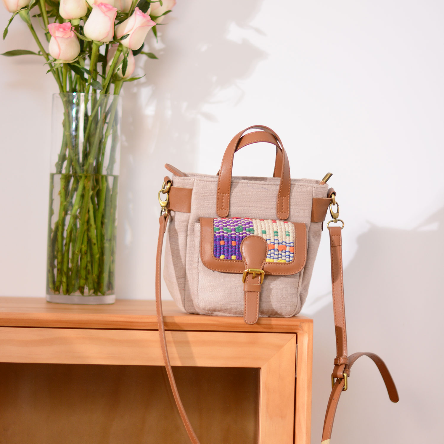 2025原创小众女时尚休闲百搭复古棉麻手工编织文艺斜挎包（6030）