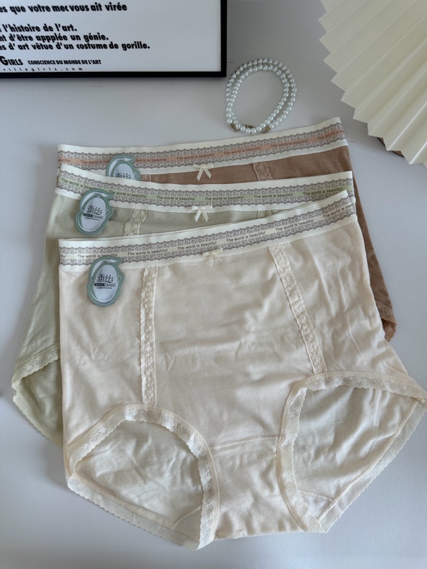 10363 目成心许 高腰磨毛秋冬款 软糯舒适 弹力大包臀女士内裤