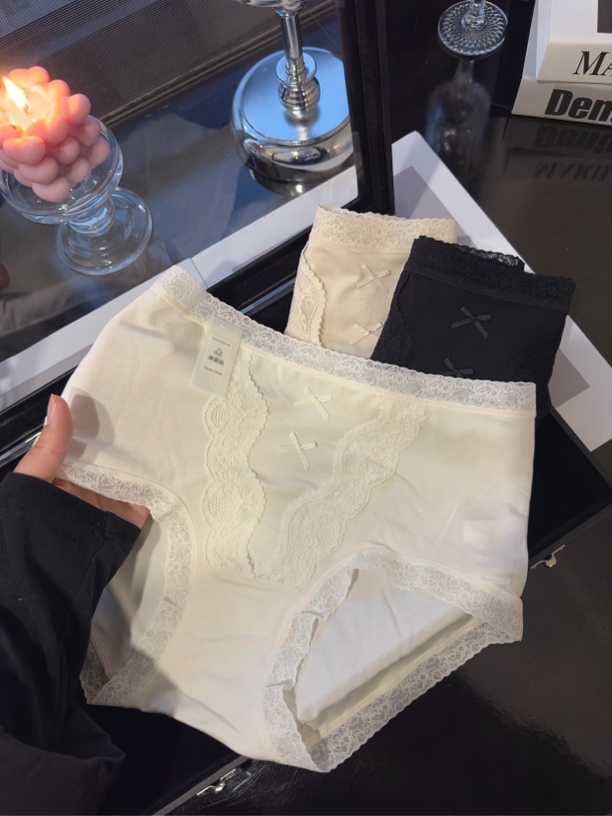 80-130斤 新款莫代尔蕾丝边女士中高腰三角内裤舒适透气 3条装