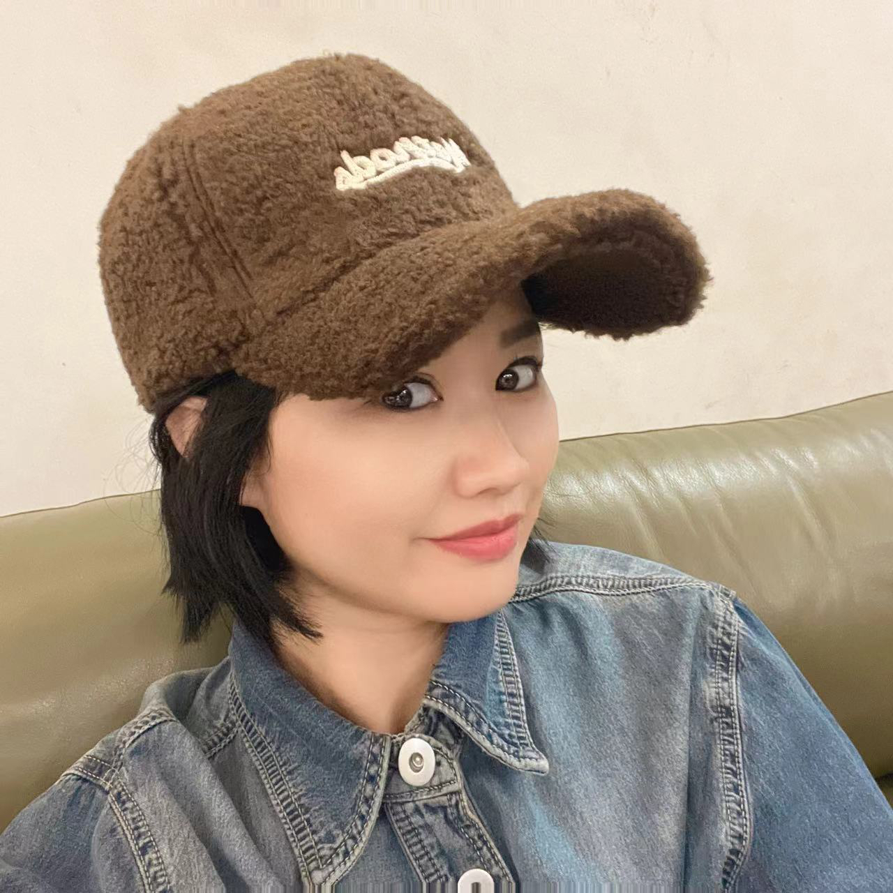 哆唛856931款日韩系字母M刺绣绒面休闲时尚百搭硬顶鸭舌帽棒球帽