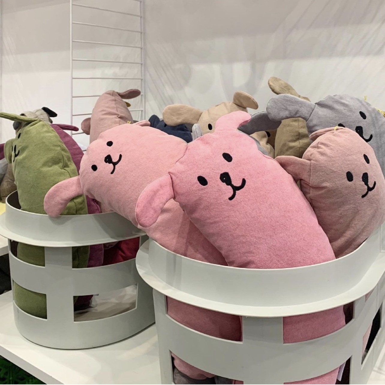 宠物枕头深度睡眠抱枕可拆洗韩版INS狗狗猫咪柔软棉布靠枕颈枕