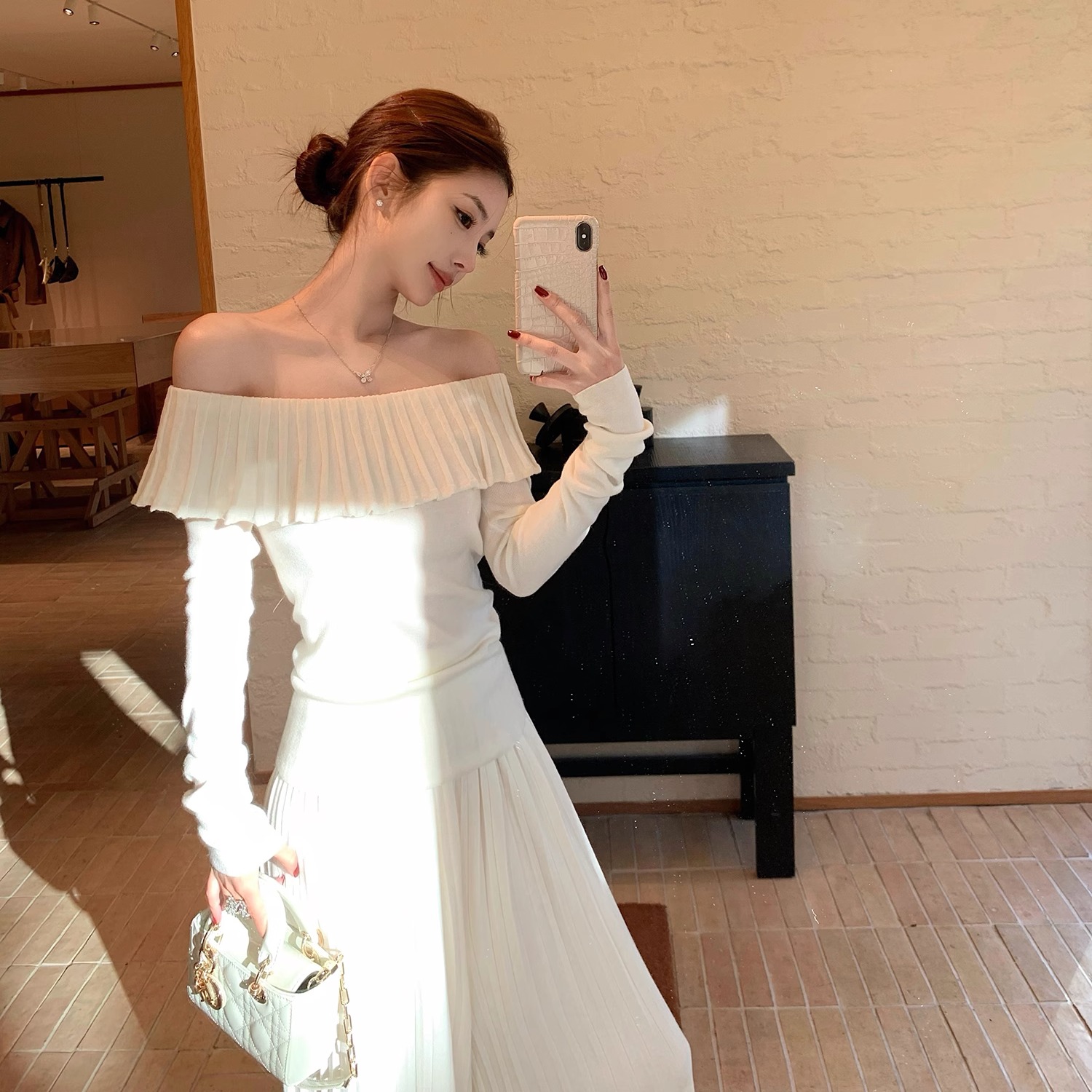 “Cozy韩女轻法式”30绵羊毛高密织造轻熟法式一字领毛衣褶皱阔腿裤