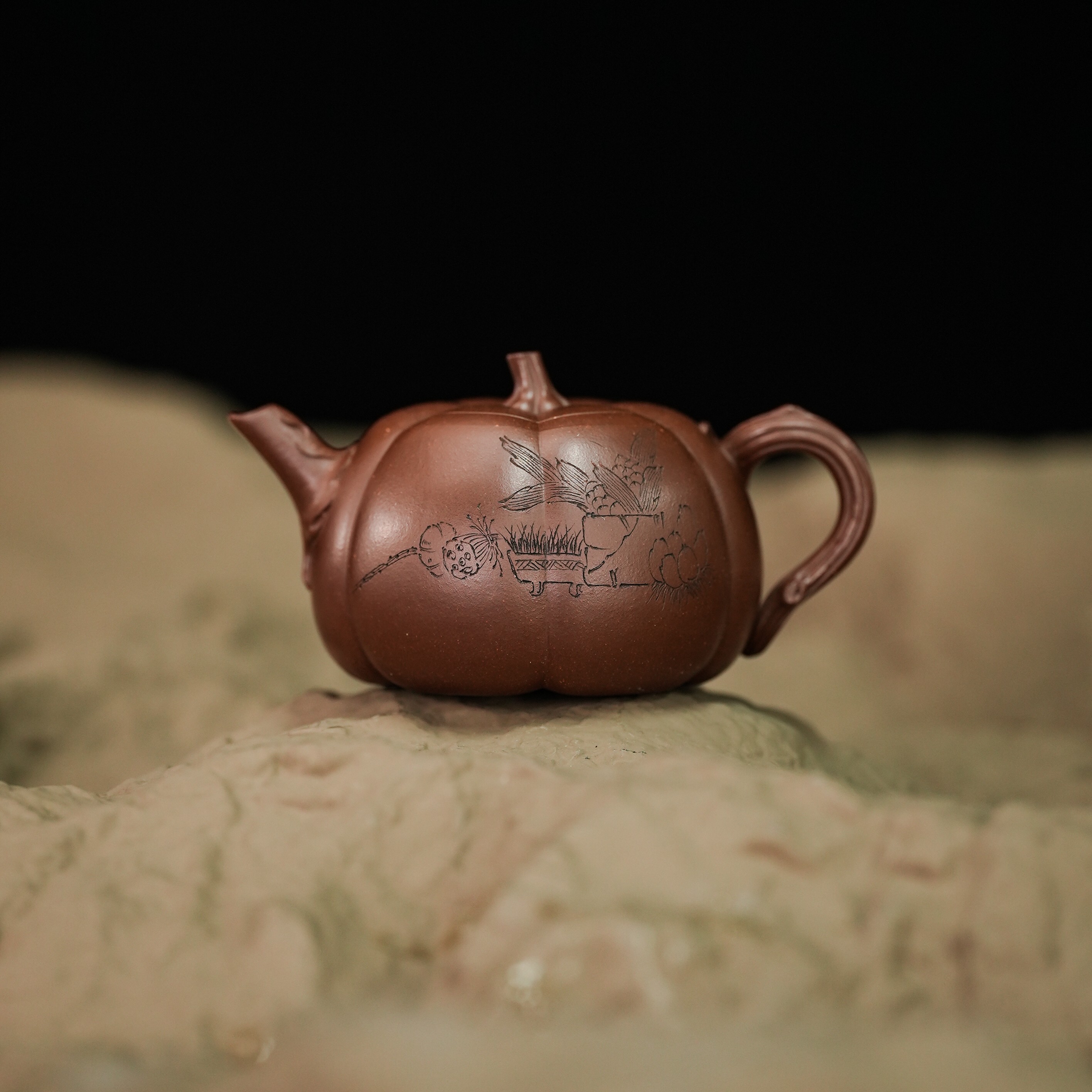 范倩雯作品《和正瓜壶》大生老紫泥 320cc