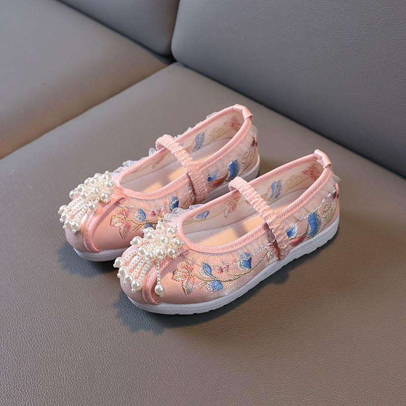 女童公主绣花鞋民族风儿童汉服鞋珠花装饰演出表演老北京布鞋