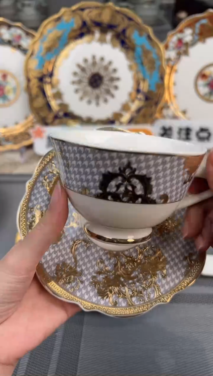 【闪购商品】瓷碗1杯1碟 福利