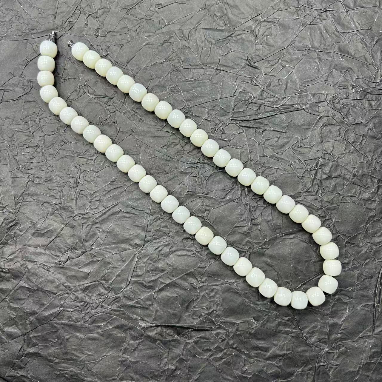 老四精选  白的项链套装