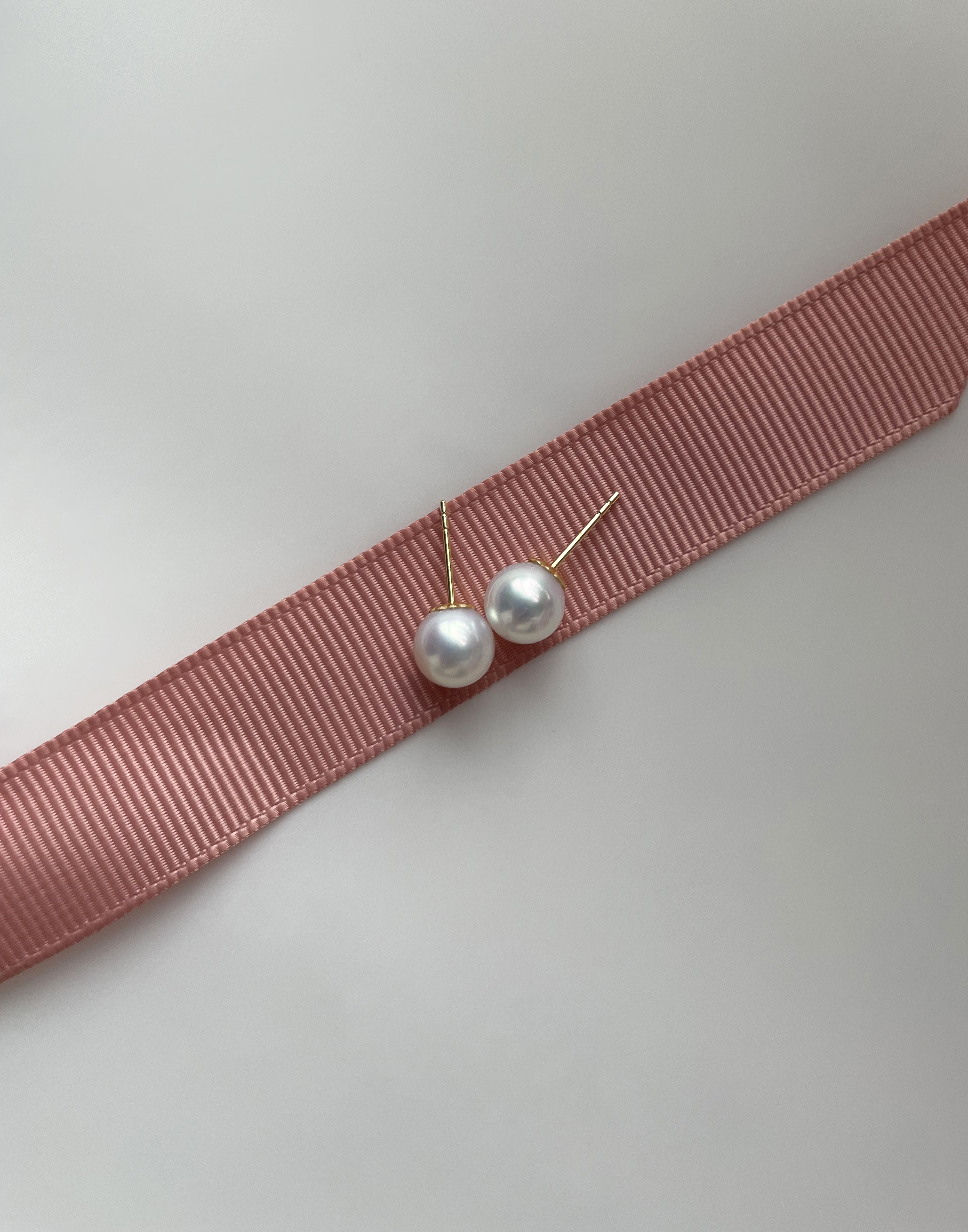 镜面光泽素耳钉天然淡水ak7-8mm18K金针简约百搭经典优雅法式轻奢