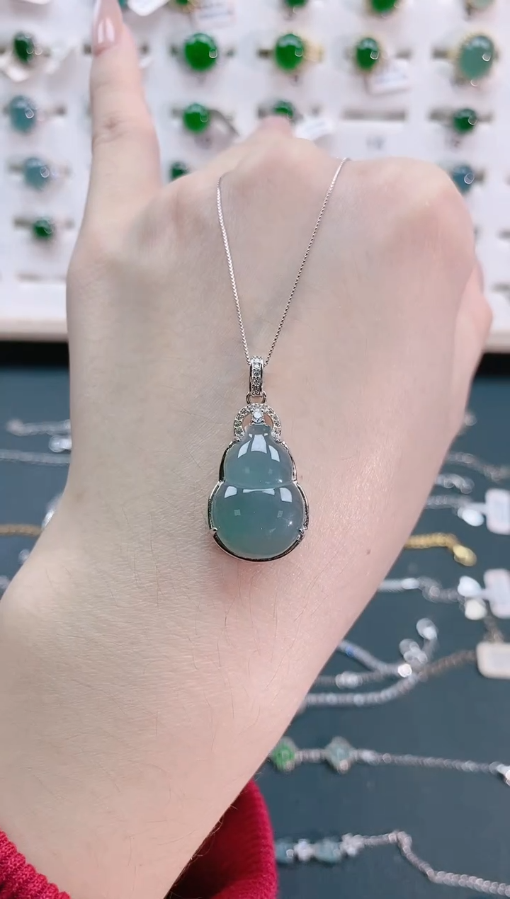 【闪购商品】翡翠颈饰银S925镶嵌天然翡翠