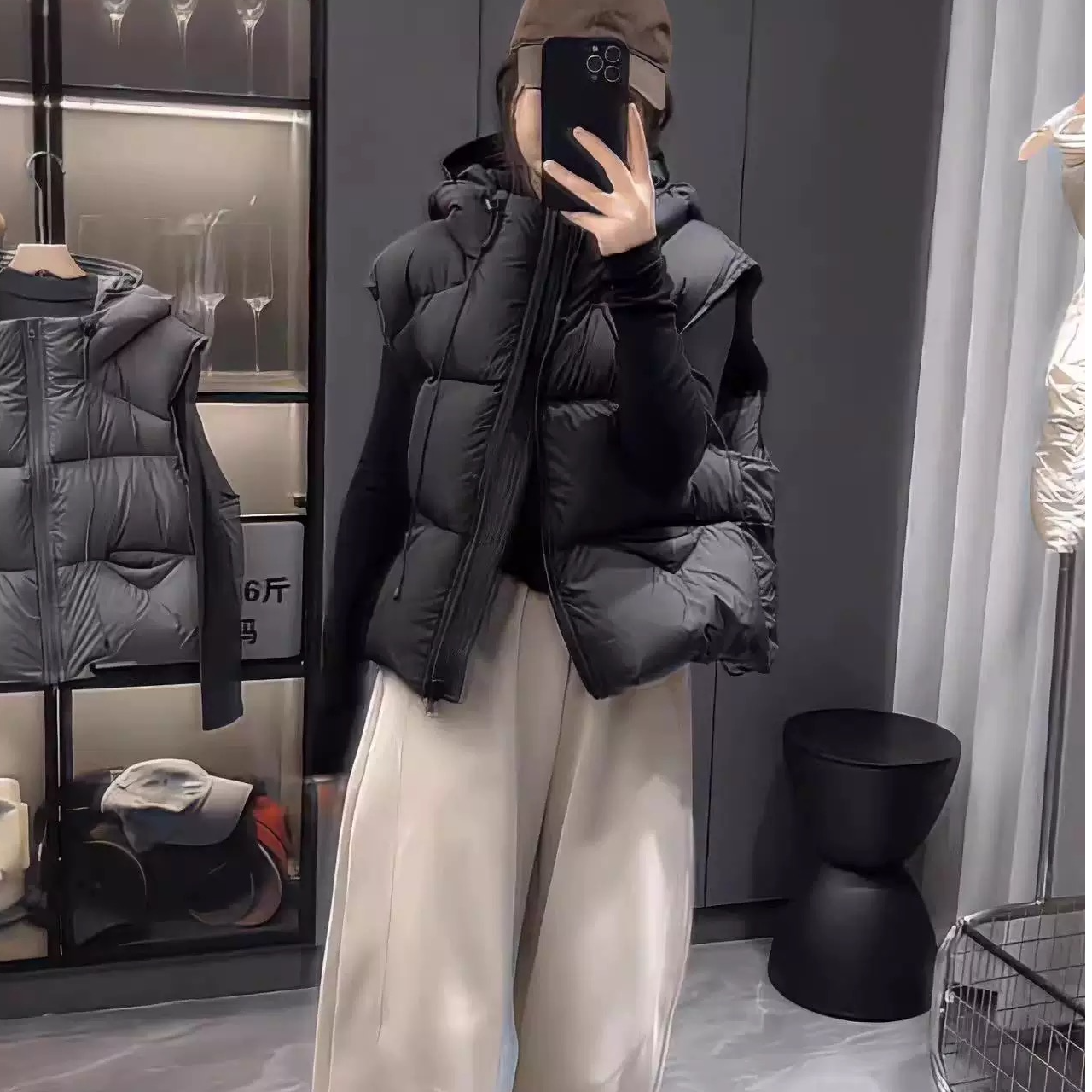 2024新款冬季白鸭绒羽绒马甲小个子连帽宽松休闲百搭泡芙坎肩