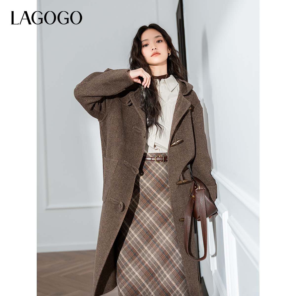 【立子】lagogo减龄牛角扣双面呢大衣女NCDD339G12