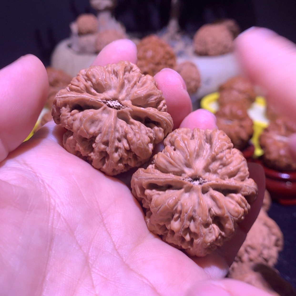 【闪购商品】文玩核桃把件哇****?40粗筋