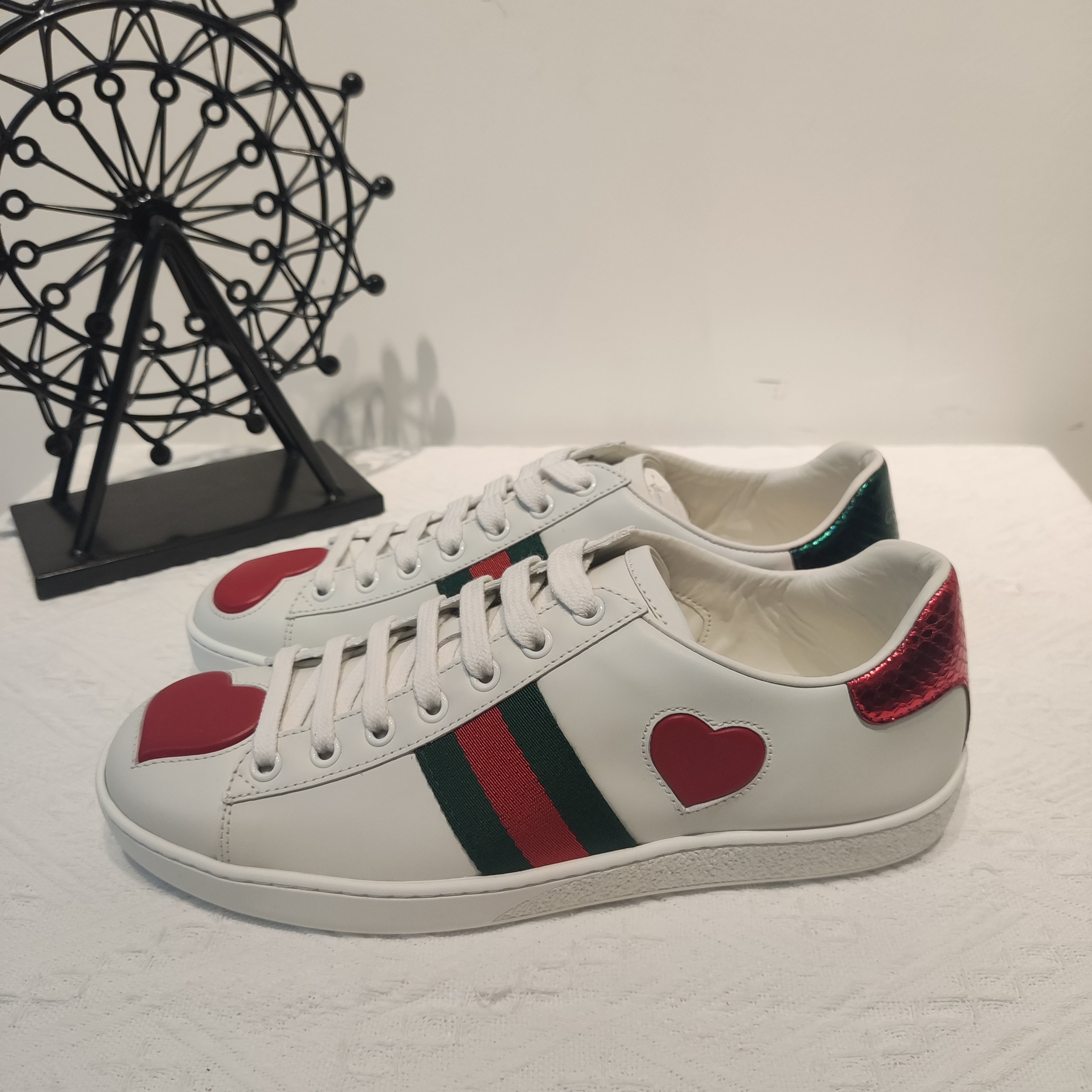全新未使用 GUCCI/古驰 GUCCI 爱心拼接小白板鞋 38码
