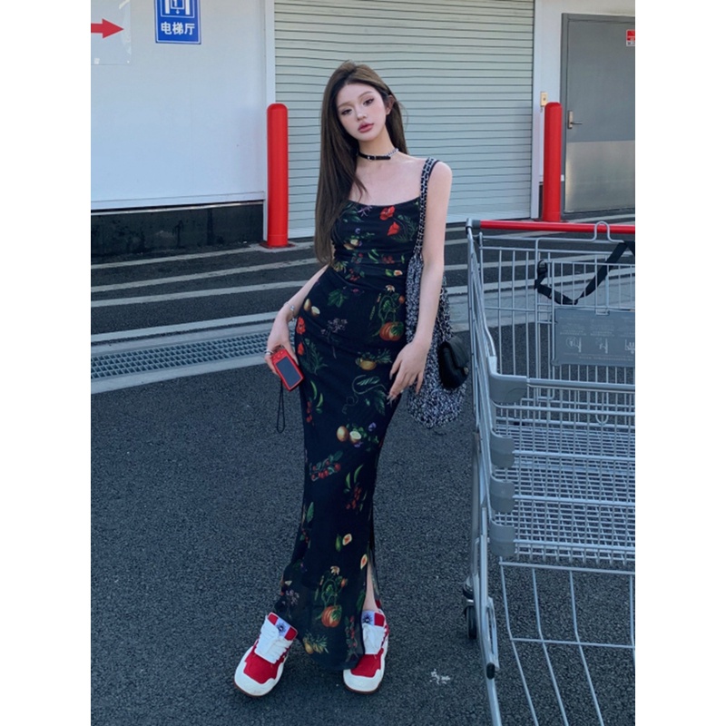 复古碎花吊带连衣裙女夏季新款小个子辣妹收腰紧身开叉包臀中长裙