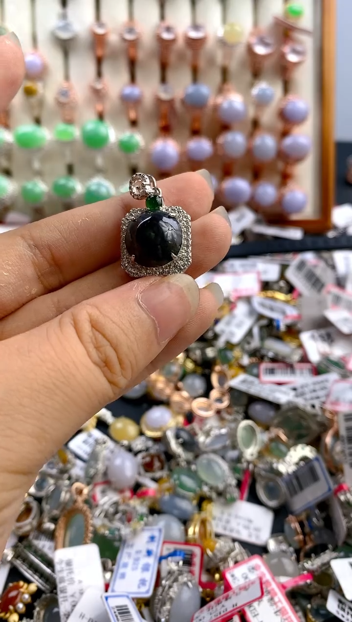 【闪购商品】翡翠戒指银S925镶嵌111111      3