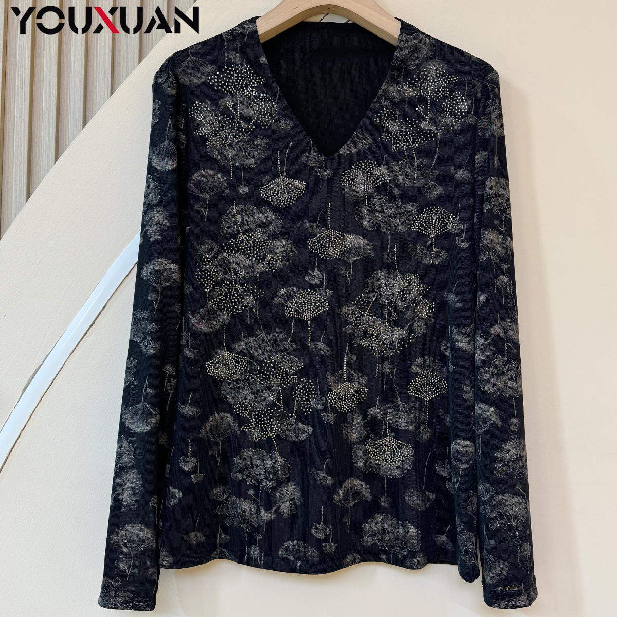 【秋冬新品】秋季百搭韩版上衣T恤时尚休闲宽松长袖V领打底衫88325