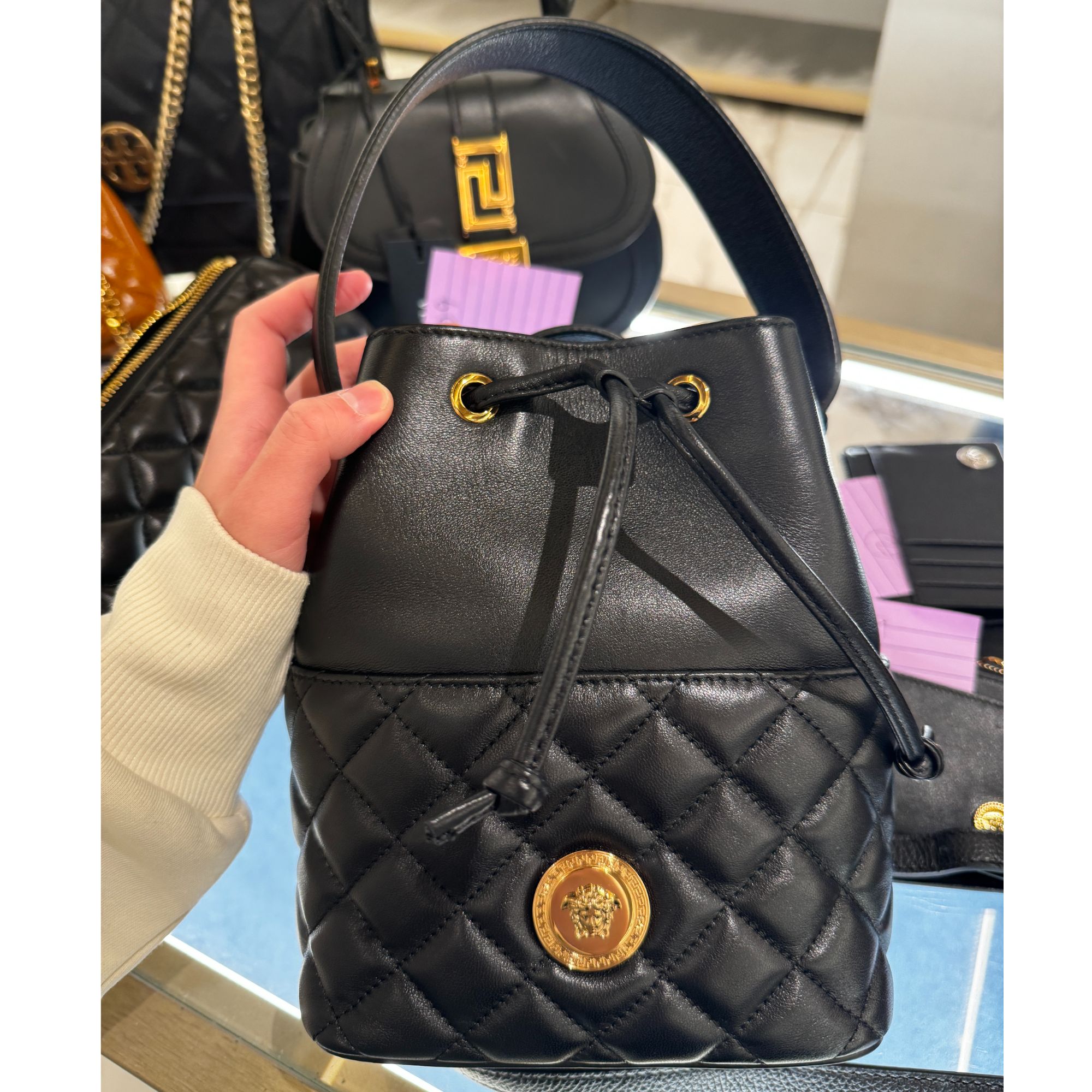 【预售】Versace/范思哲经典美杜莎黑色菱格水桶包美国顺丰直邮
