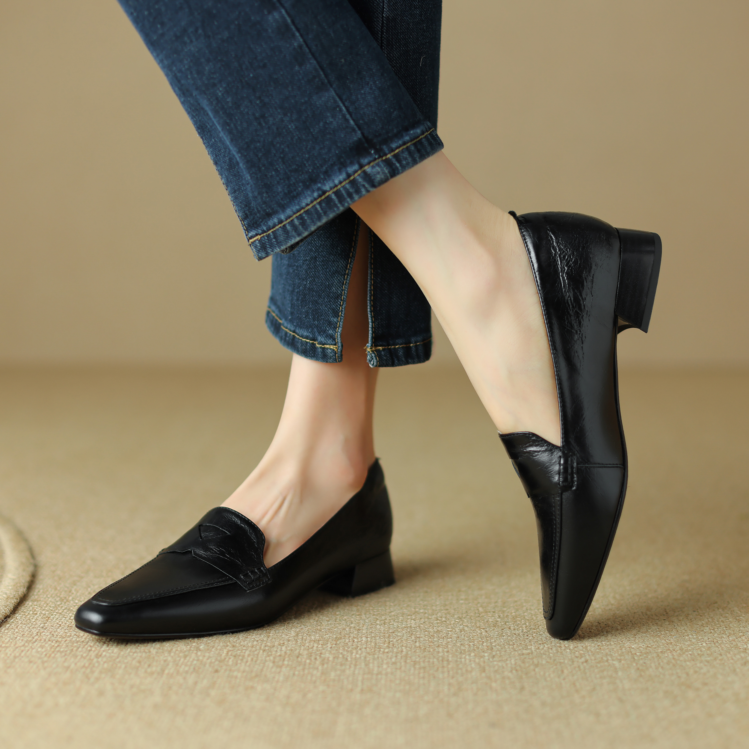 断码女鞋|34-40码|3cm跟|夏季新款粗跟方头复古真皮单鞋女