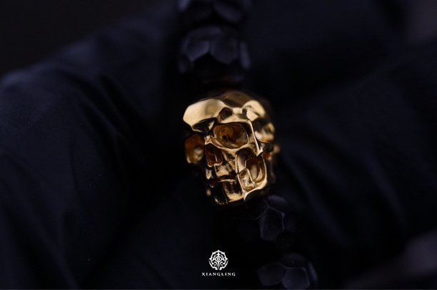 相灵工造，足金万象骷髅隔珠