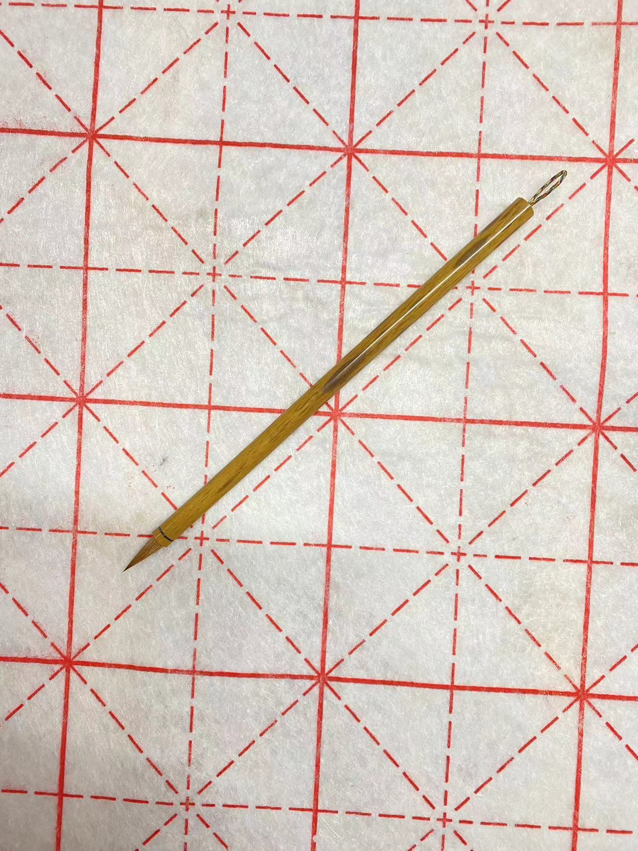 凤眼竹百分百狼毫小楷口径0.55厘米，出锋2.1厘米