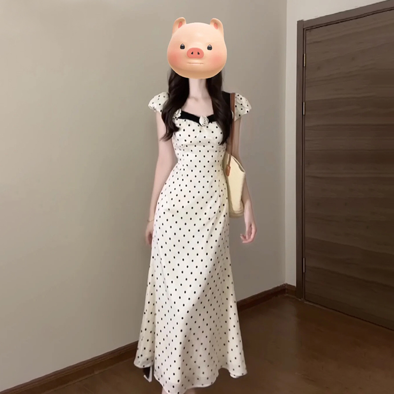 3927法式方领黑色波点连衣裙子女夏季2025新款显瘦鱼尾长裙