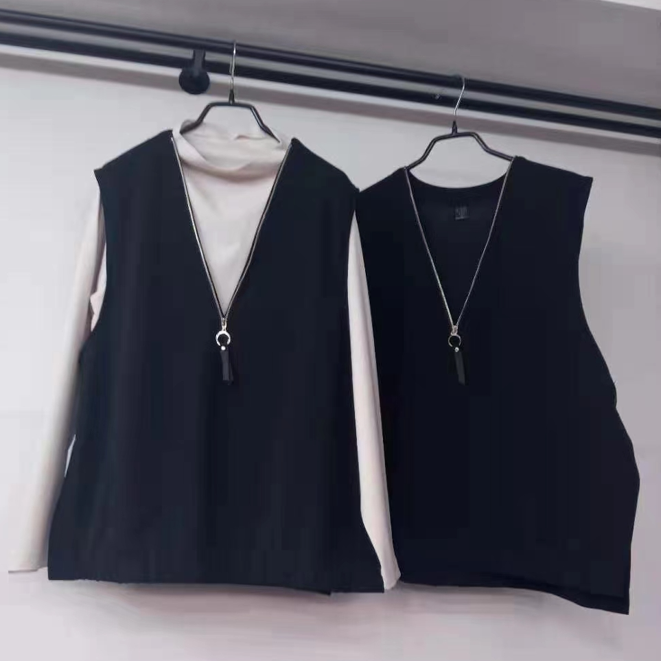 考世茂韩国女装新款V字领弹力休闲马甲时尚百搭宽松外穿简约纯色