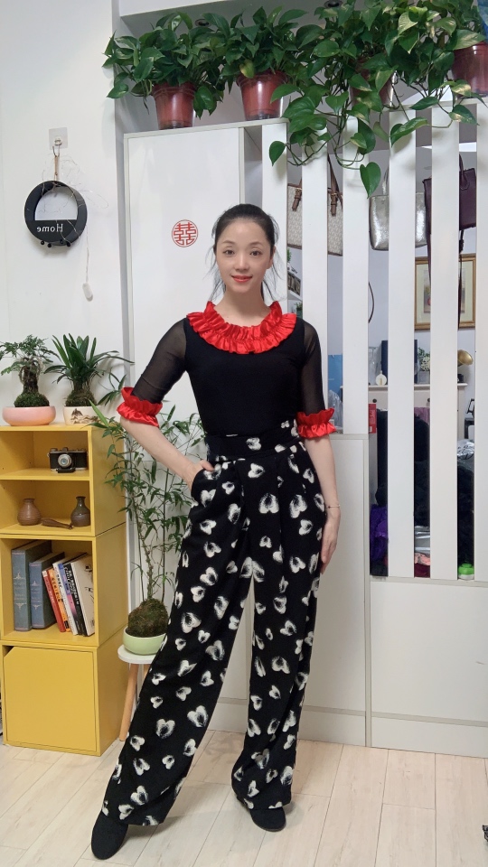 【惠莹】夏款雪纺面料爱心花高腰魔术贴显瘦口袋直筒裤