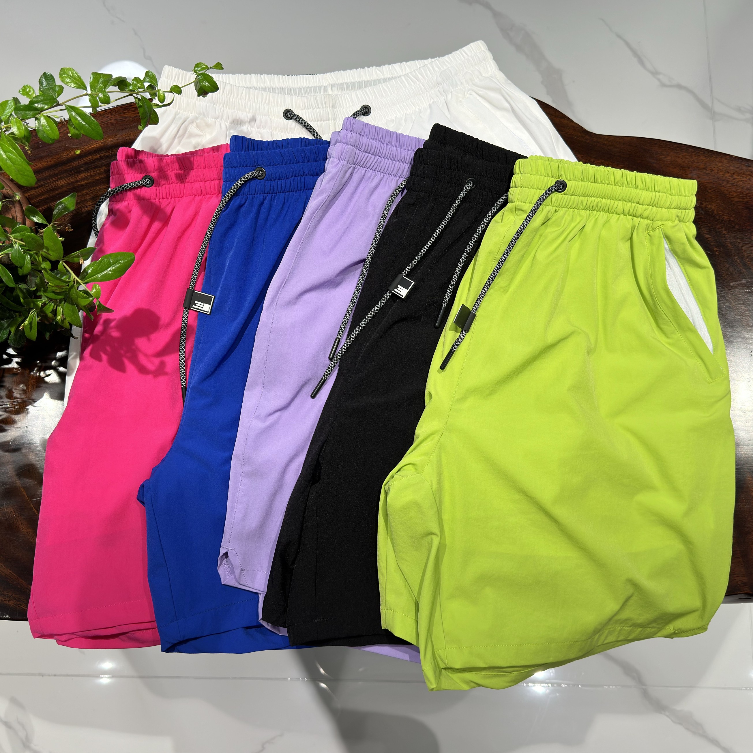 2025运动冰丝五分裤男士四面弹力宽松速干大短裤跑步透气情侣下装