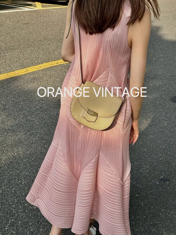 95新 Celine/思琳 米色金扣trotteur马鞍包单肩挎包