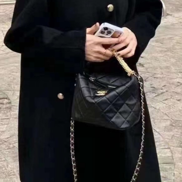 99新 Chanel/香奈儿 22S 黑金 菱格纹 饭盒包 链条包