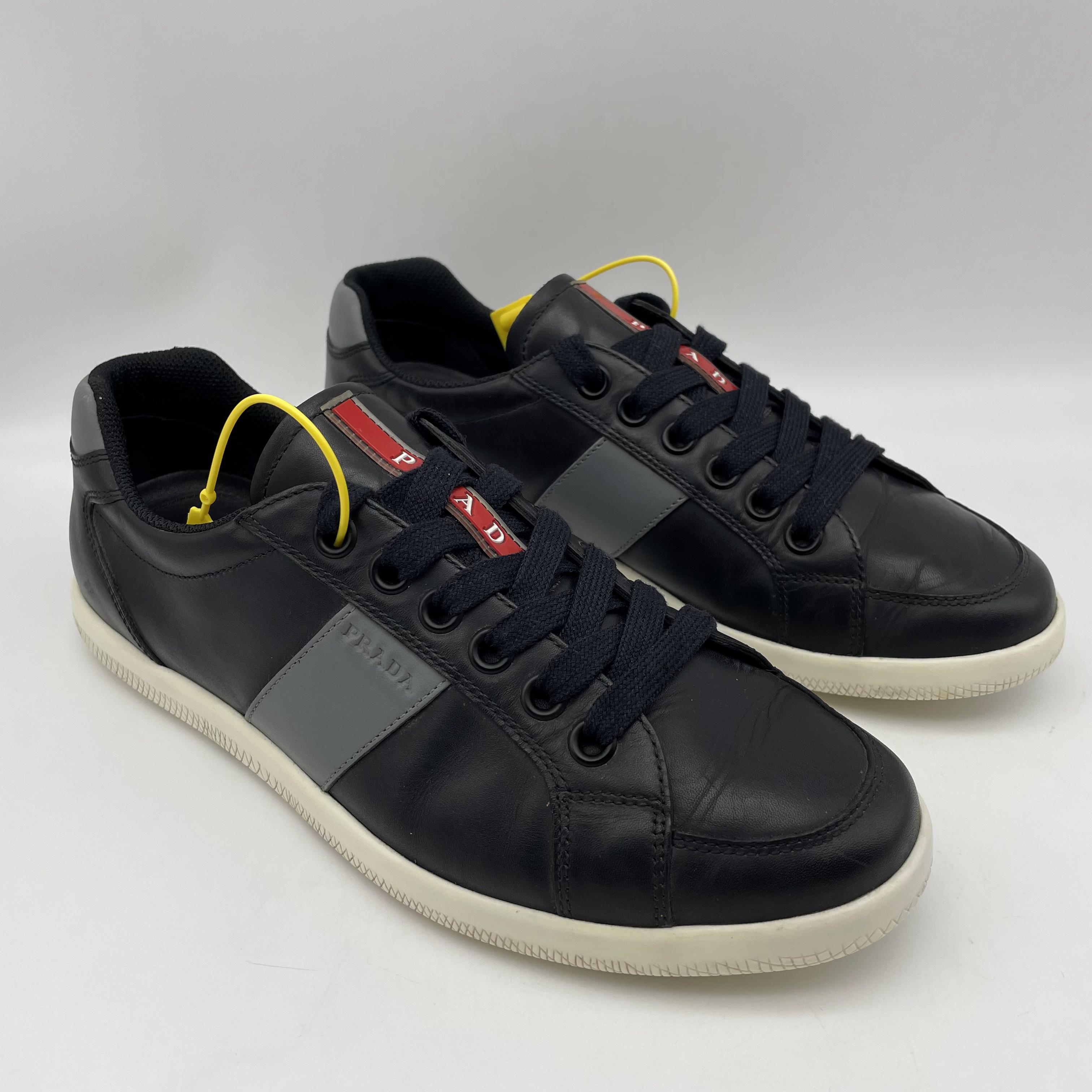 95新 Prada/普拉达 男款 二手经典黑灰拼接舒适休闲板鞋/40.5欧码