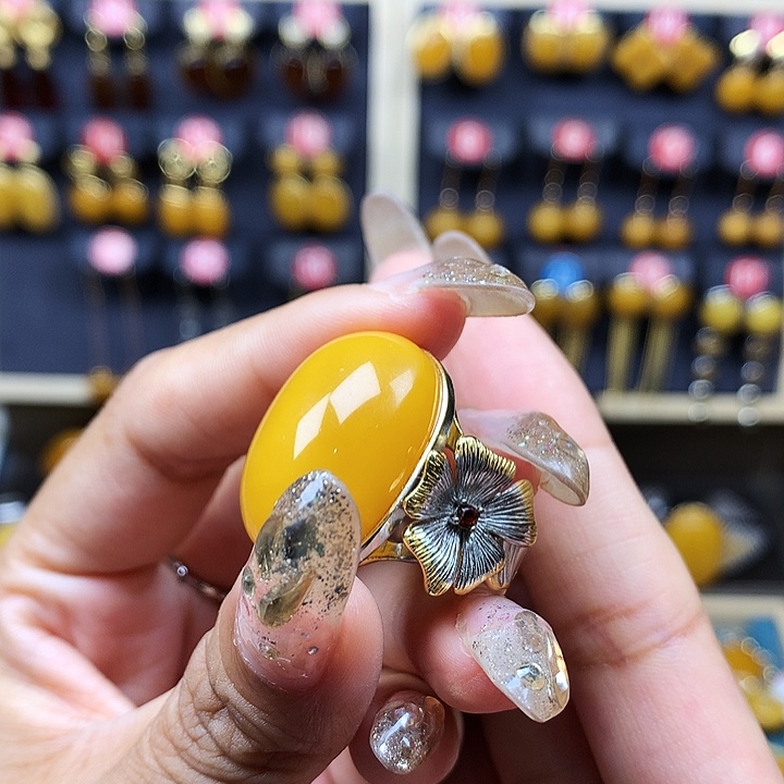 蜜蜡戒指银S925镶嵌戒指